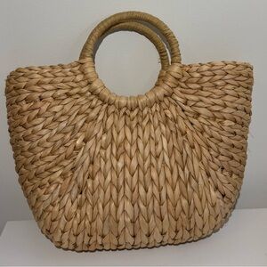 Elegant Tan Woven Tote Bag